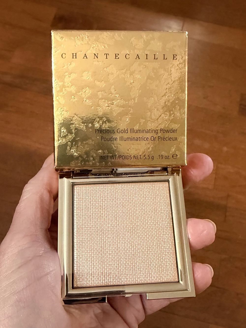 Chantecaille Precious Gold Illuminating Powder - Gold